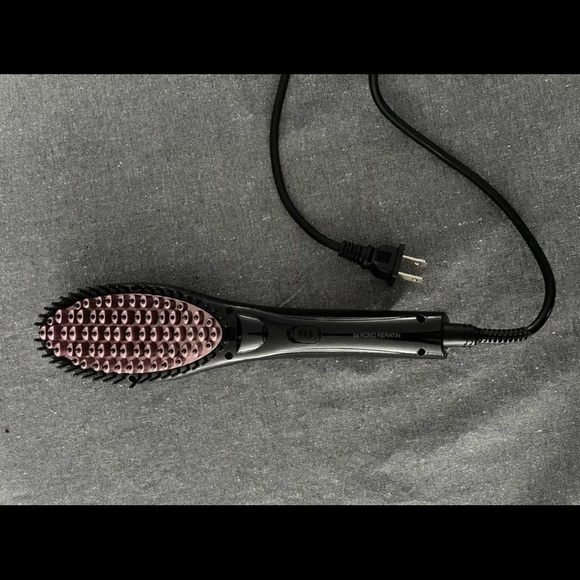 Ionic Heated Brush - Picture 2 of 2